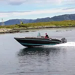 6 Person In * Aukra